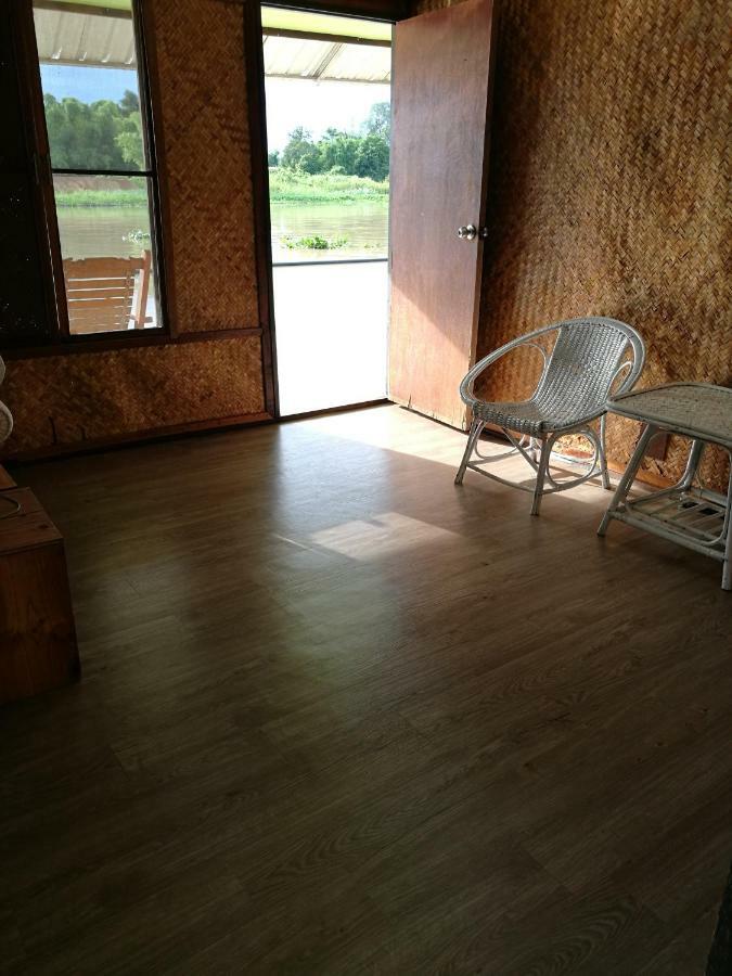 River Marina Resort Uthai Thani Dış mekan fotoğraf